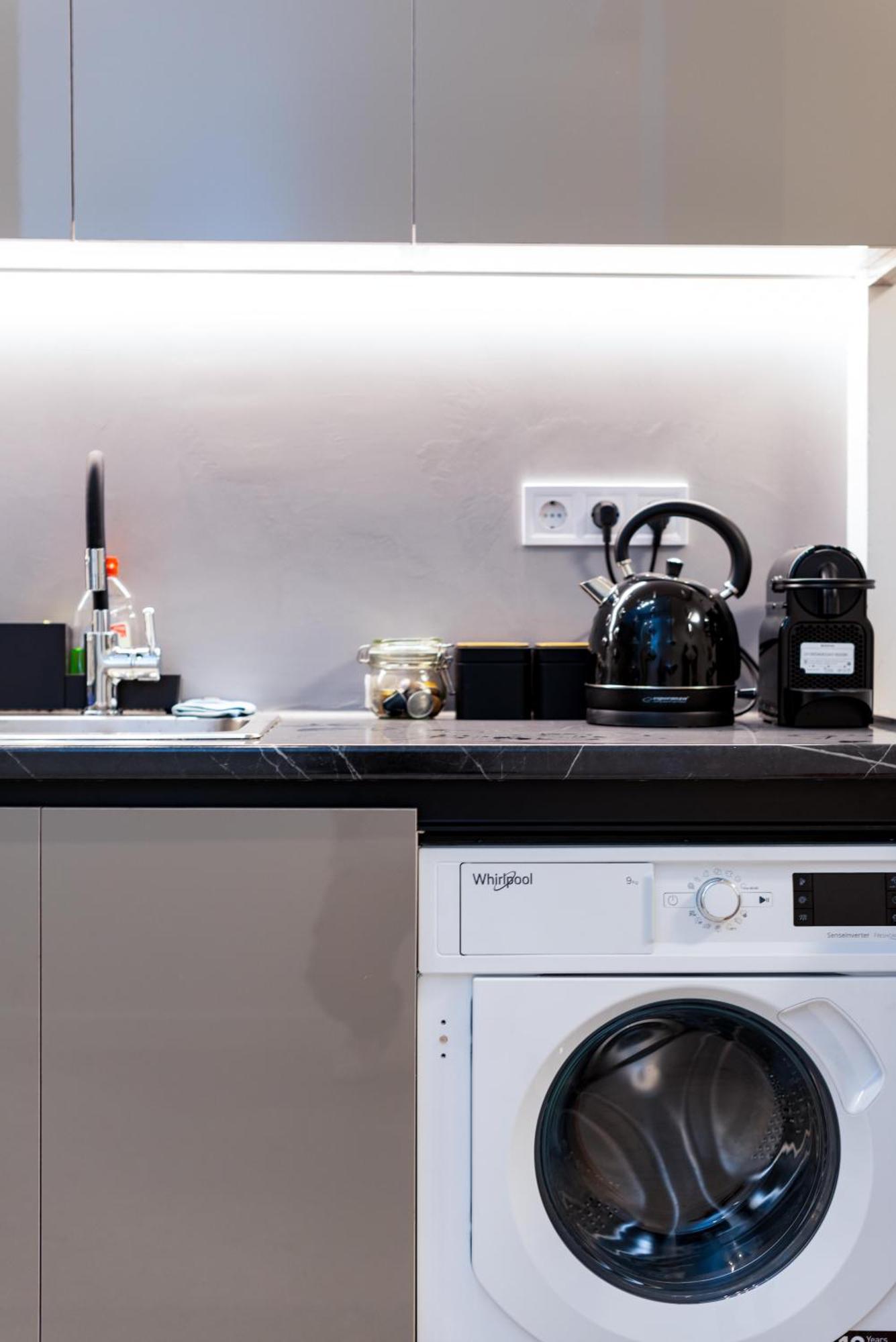 Zen Peace, Exarchia Apartment Athens Ngoại thất bức ảnh